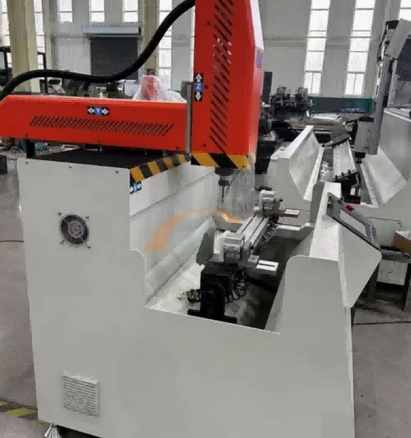 Centro de usinagem CNC de precisão de alta rigidez de 800 mm para perfis de alumínio industriais de seção grande