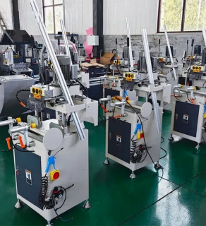Máquina de roteamento de cópia de alta velocidade CNC PVC UPVC Windows