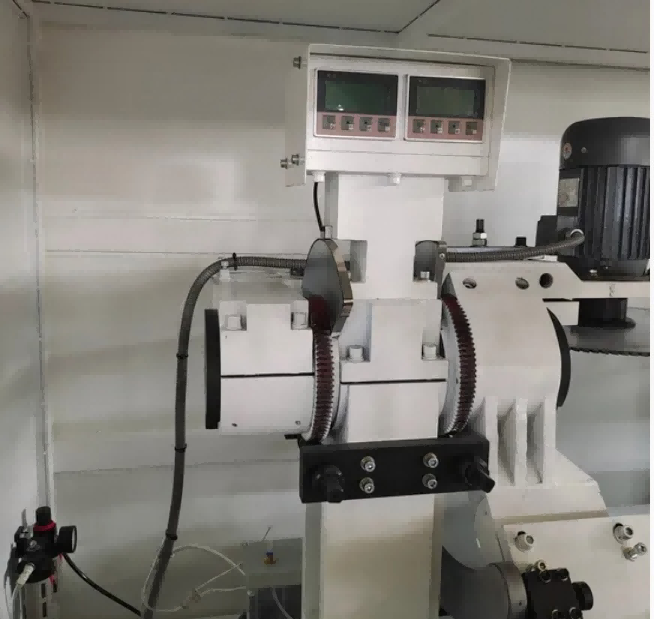 Serra de corte para parede cortina totalmente automática para serviços pesados