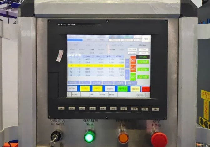 Máquina perfuradora de parede cortina de alumínio CNC de 4 cabeças de alta precisão