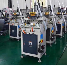 Máquina de roteamento de cópia de alta velocidade de PVC UPVC Windows de alta precisão